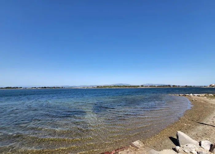 Petite maison de vacances au bord de l'eau